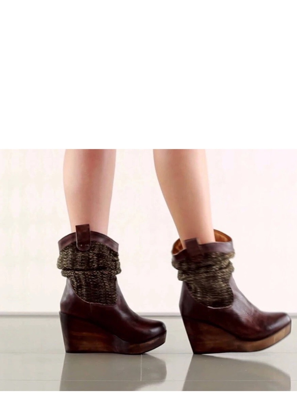 BED STU Bruges Teak Rustic Brown Leather Bootie Boots Slouch Wooden Wedge Sz 8.5